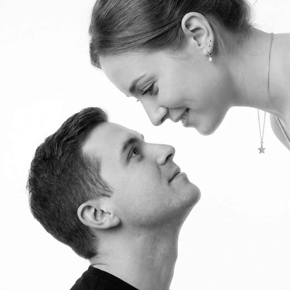 Templates.cards_template.black_white_portrait